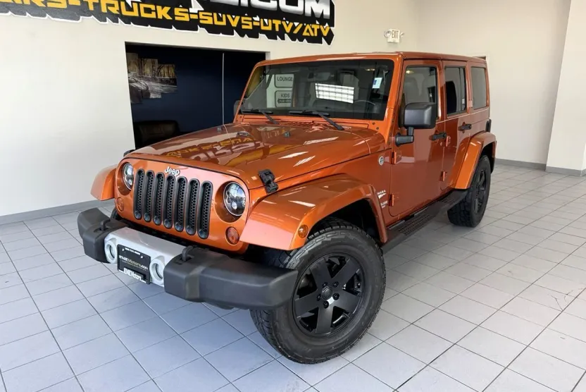 2011 Jeep Wrangler Unlimited Sahara photo 1