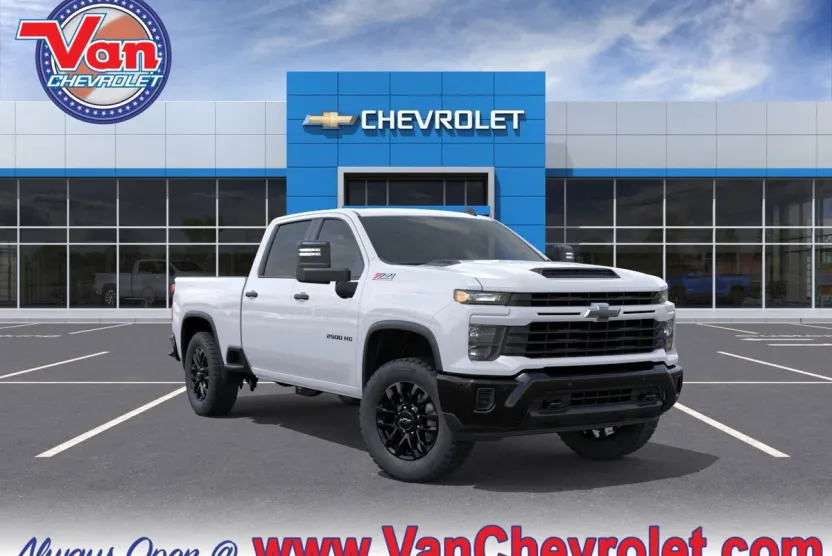 2026 Chevrolet Silverado 2500HD Custom photo 1