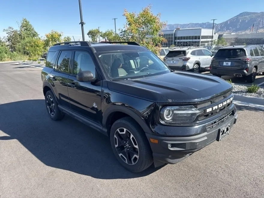 2021 Ford Bronco Sport Outer Banks photo 1