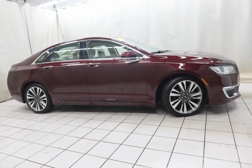 2018 Lincoln MKZ Reserve photo 1