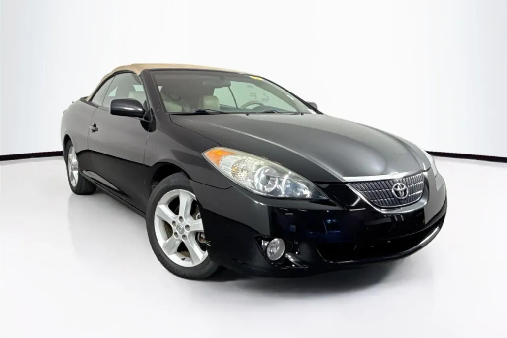 2005 Toyota Camry Solara SE photo 1