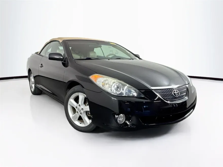 2005 Toyota Camry Solara SE photo 1