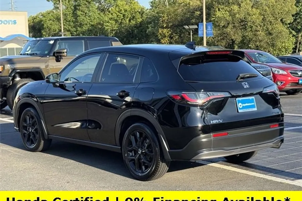 2025 Honda HR-V Sport photo 1