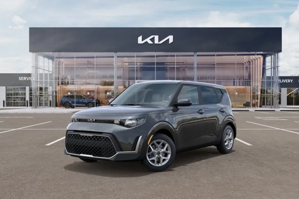 2025 Kia Soul LX photo 1