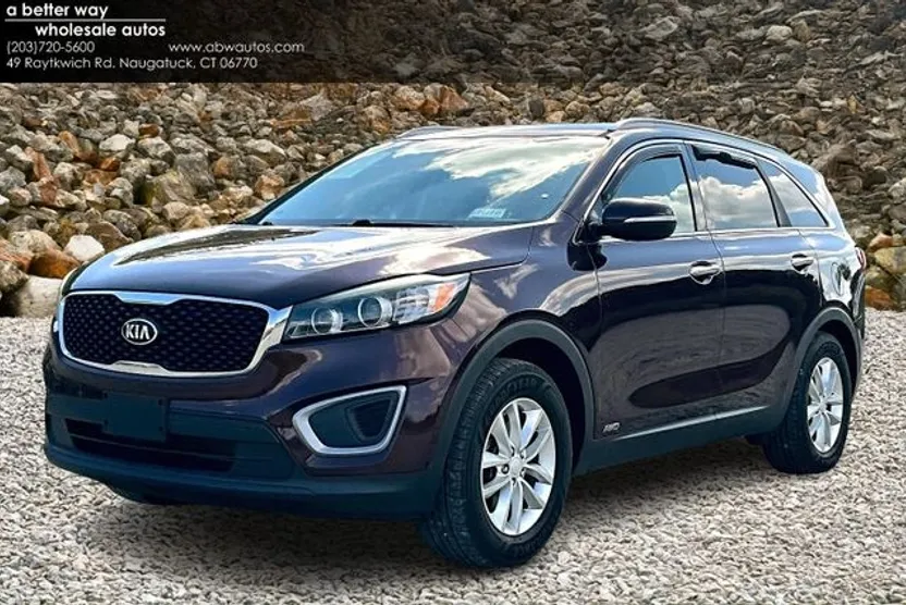 2016 Kia Sorento LX photo 1