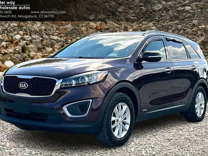 2016 Kia Sorento LX photo 1