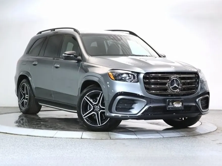 2025 Mercedes Benz GLS 450 4MATIC photo 1