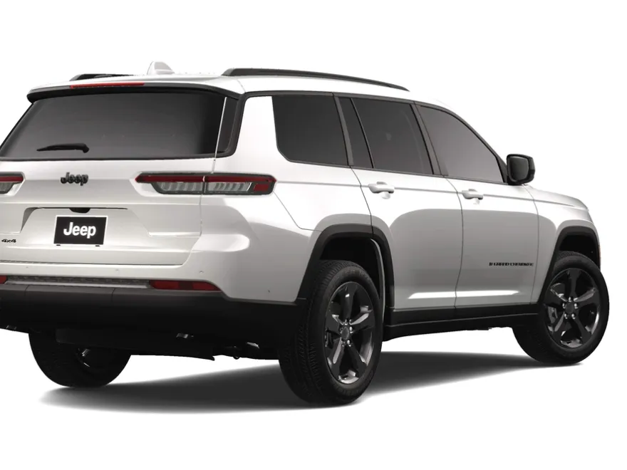 2025 Jeep Grand Cherokee Laredo Altitude photo 1