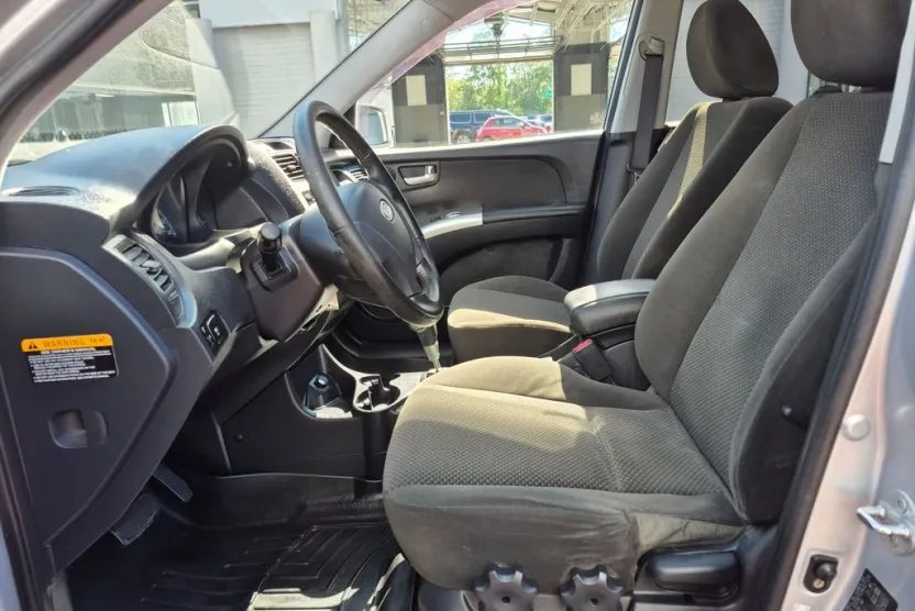 2010 Kia Sportage EX photo 1