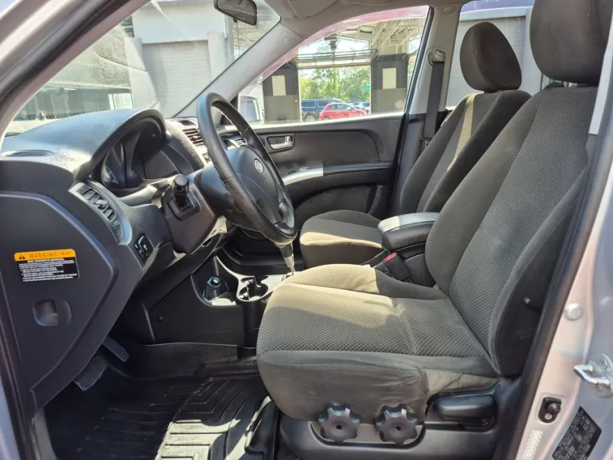 2010 Kia Sportage EX photo 1