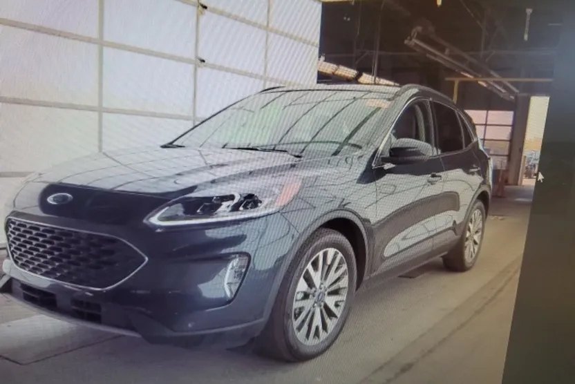 2022 Ford Escape Titanium photo 1