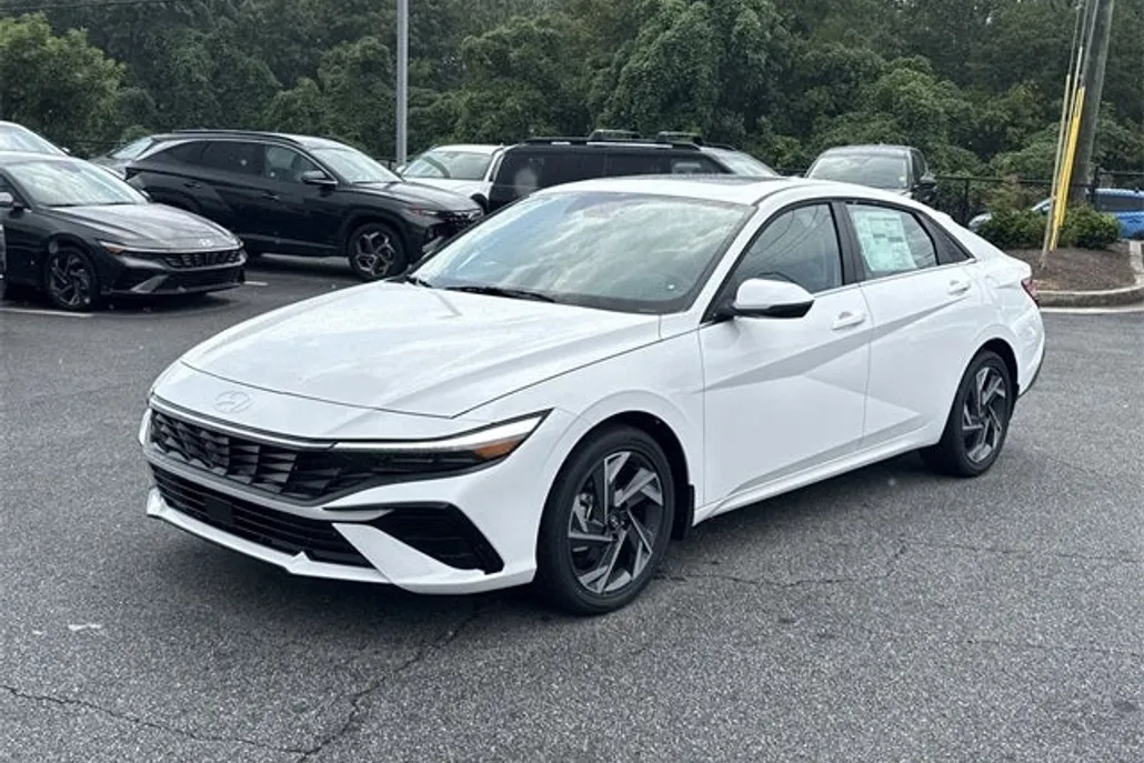 2025 Hyundai Elantra Limited photo 1