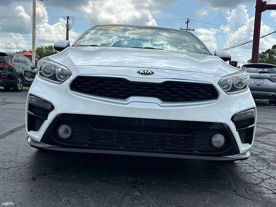 2021 Kia Forte LXS photo 1