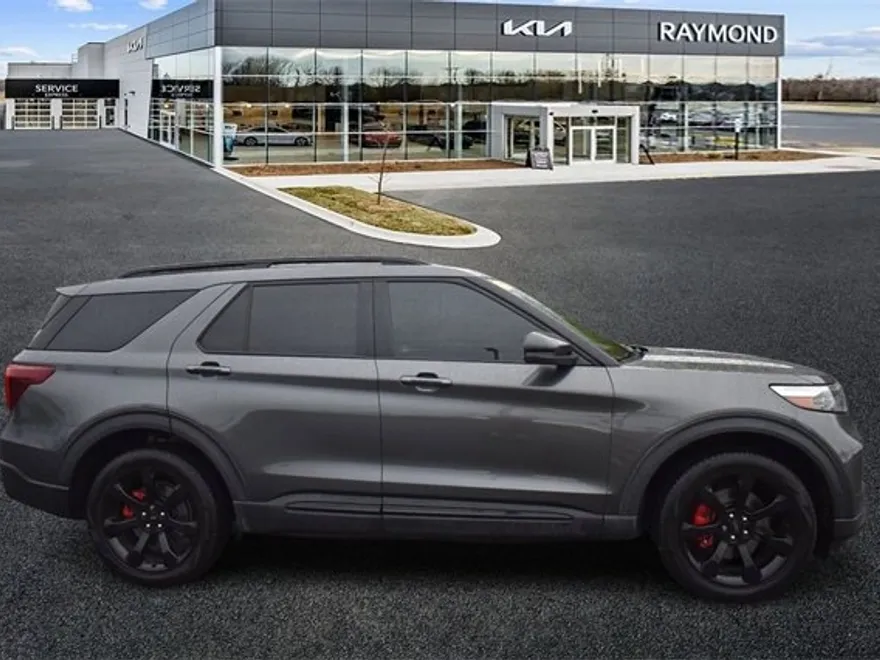 2020 Ford Explorer ST photo 1