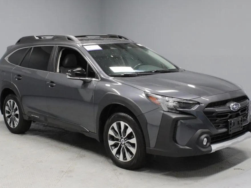 2023 Subaru Outback Limited photo 1