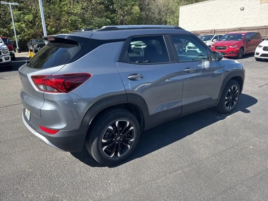 2022 Chevrolet Trailblazer LT photo 1