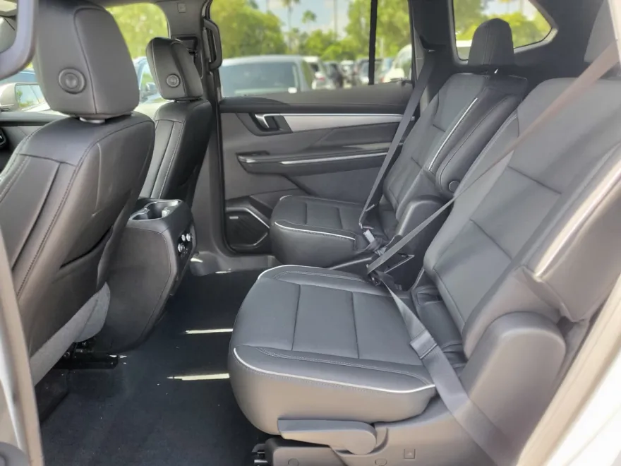 2026 Buick Enclave Preferred photo 1