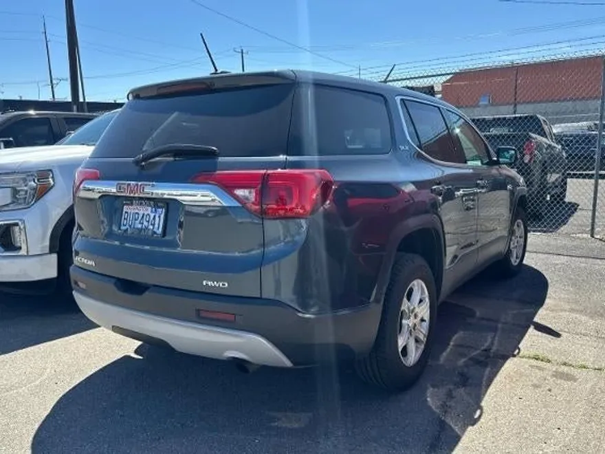 2019 Gmc Acadia SLE photo 1