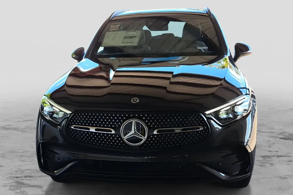2026 Mercedes Benz GLC 300 4MATIC photo 1