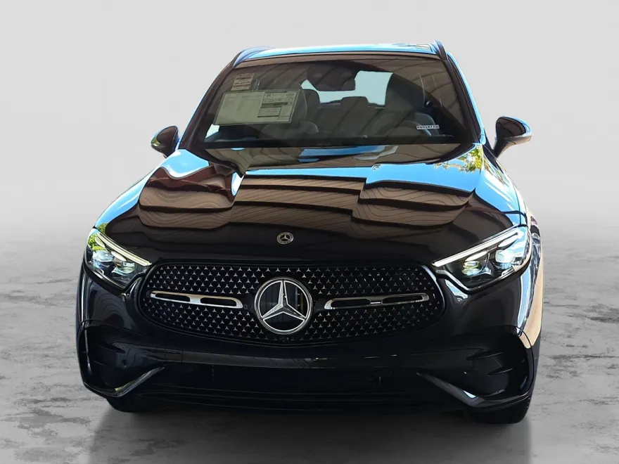 2026 Mercedes Benz GLC 300 4MATIC photo 1