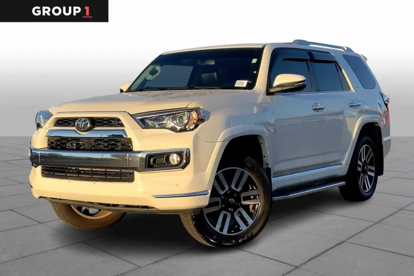 2016 Toyota 4Runner Limited photo 1