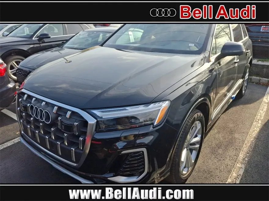 2025 Audi Q7 55 Premium Plus photo 1