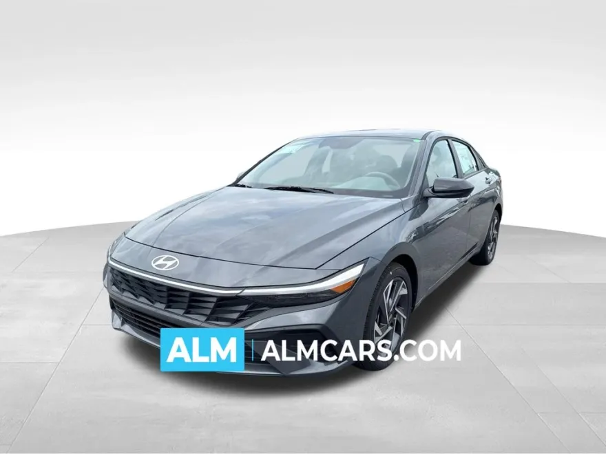 2025 Hyundai Elantra SEL Sport photo 1