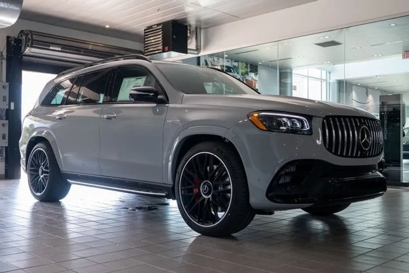 2026 Mercedes Benz GLS 63 AMG 4MATIC photo 1