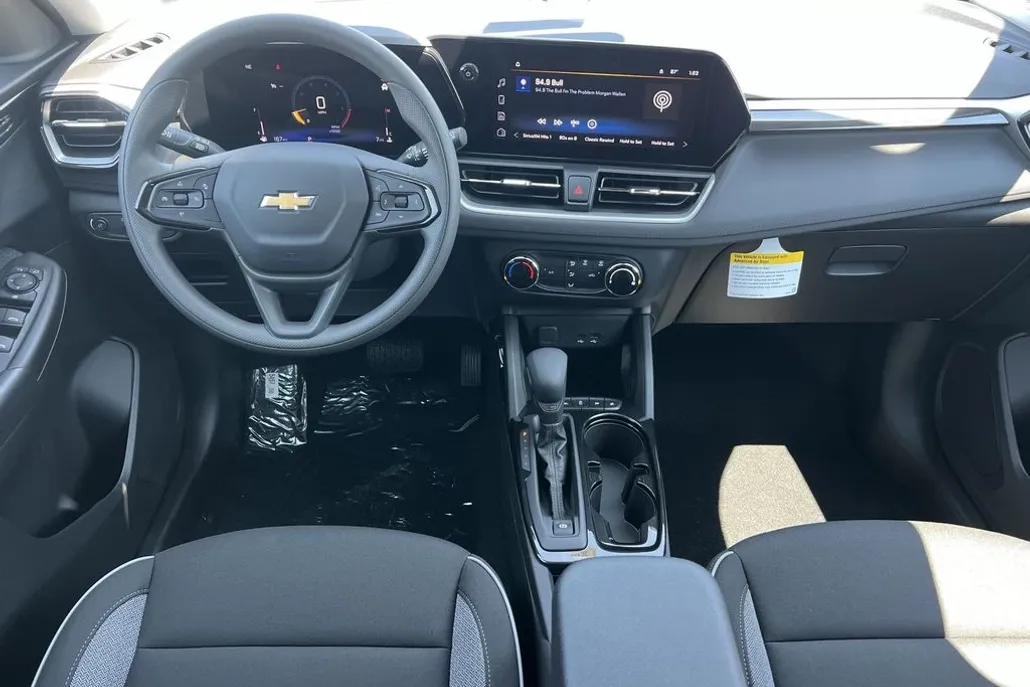 2026 Chevrolet Trailblazer LS photo 1
