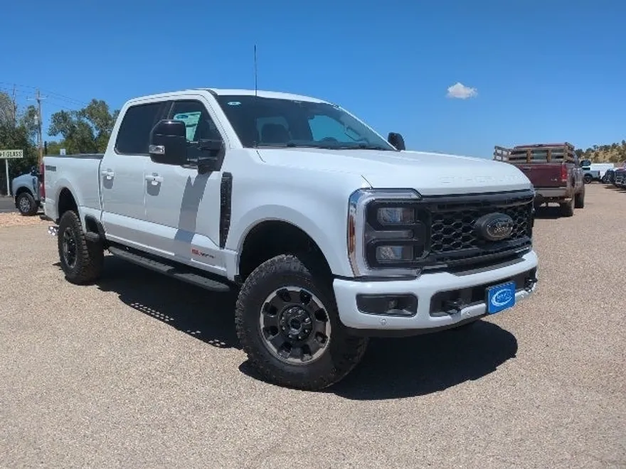 2025 Ford F-350 photo 1