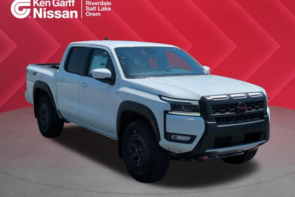 2025 Nissan Frontier PRO-4X photo 1