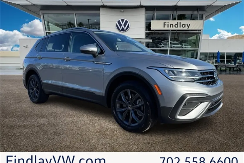 2022 Volkswagen Tiguan SE photo 1