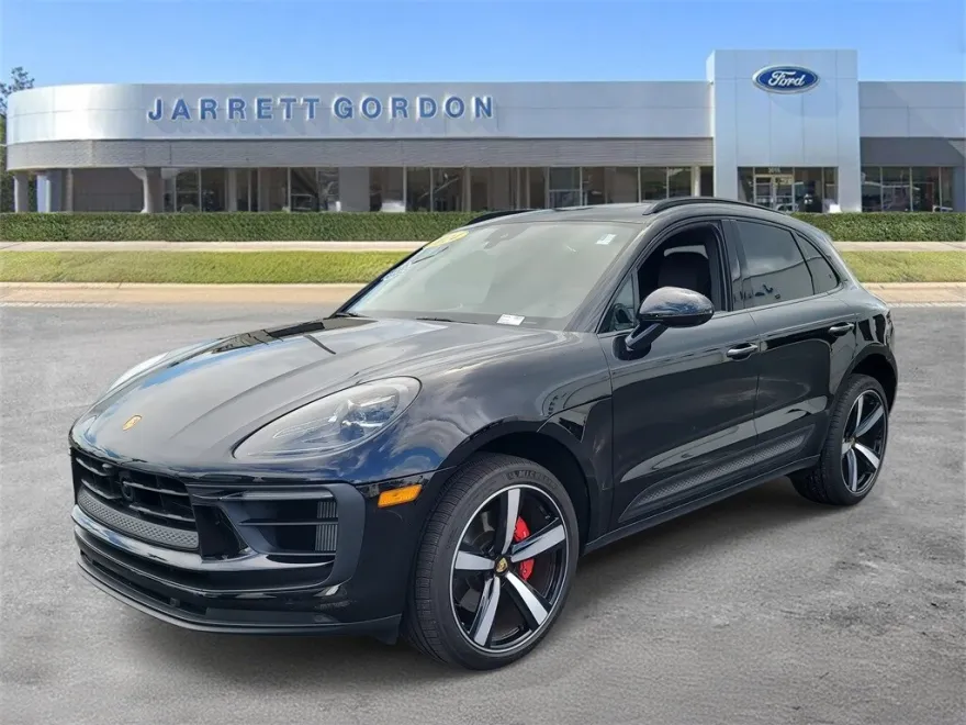 2024 Porsche Macan S photo 1