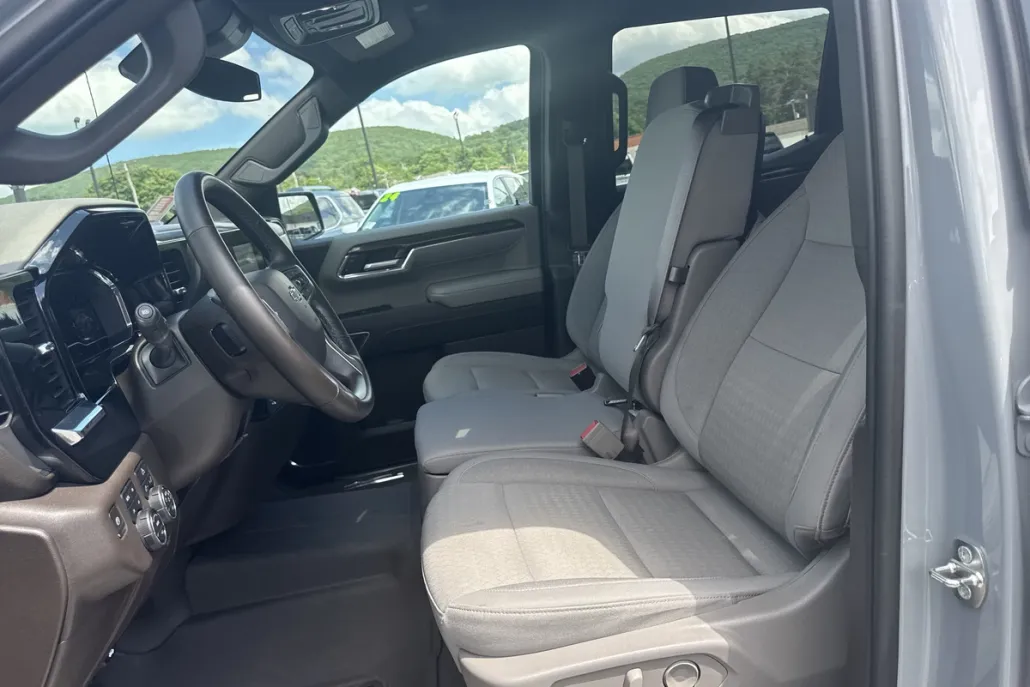 2024 Chevrolet Silverado 1500 LT Trail Boss photo 1