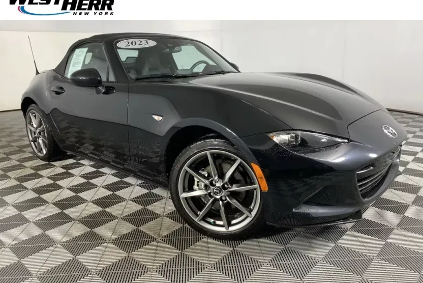 2023 Mazda MX-5 Miata Miata Grand Touring photo 1