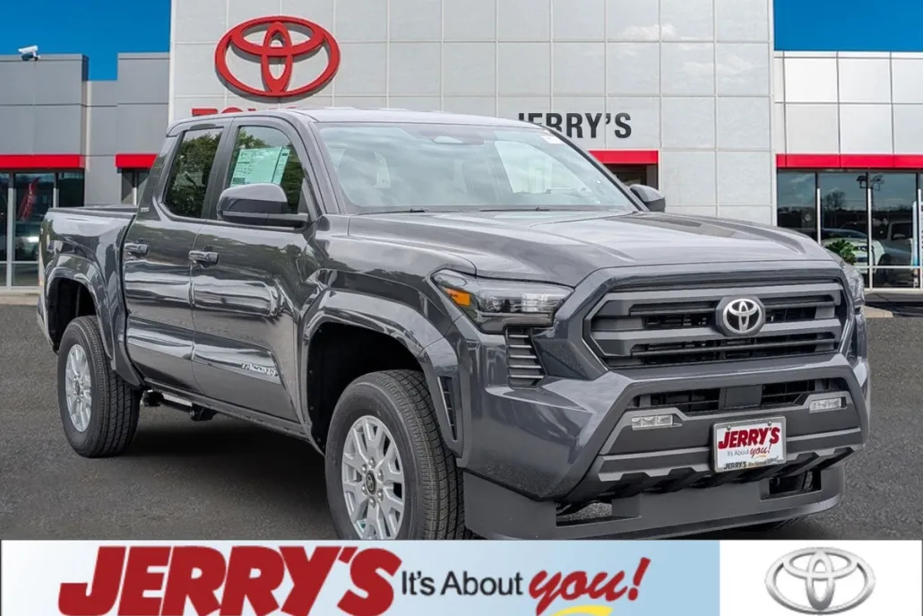 2025 Toyota Tacoma SR5 photo 1