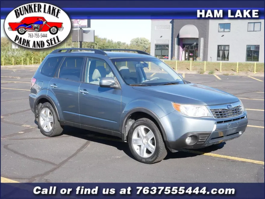 2010 Subaru Forester 2.5X Limited photo 1