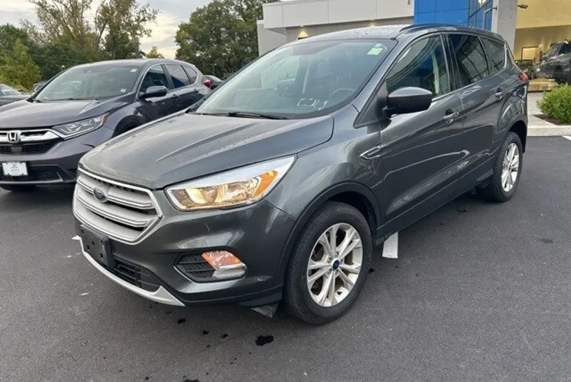 2019 Ford Escape SE photo 1