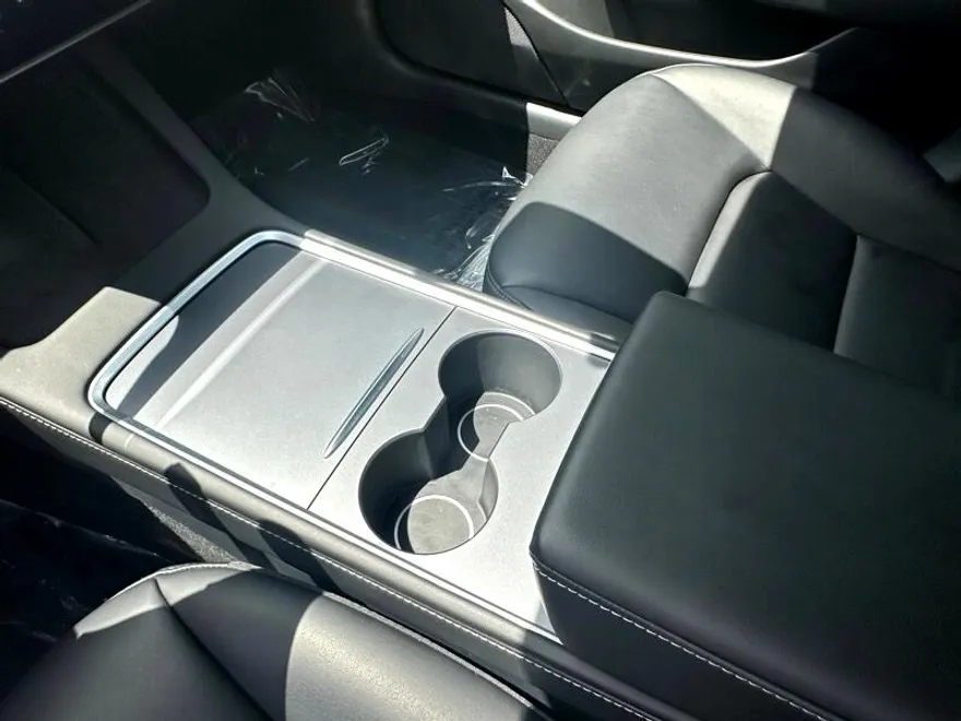 2023 Tesla Model 3 Long Range photo 17