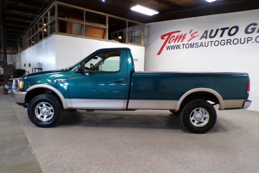 1997 Ford F-150 XLT photo 1