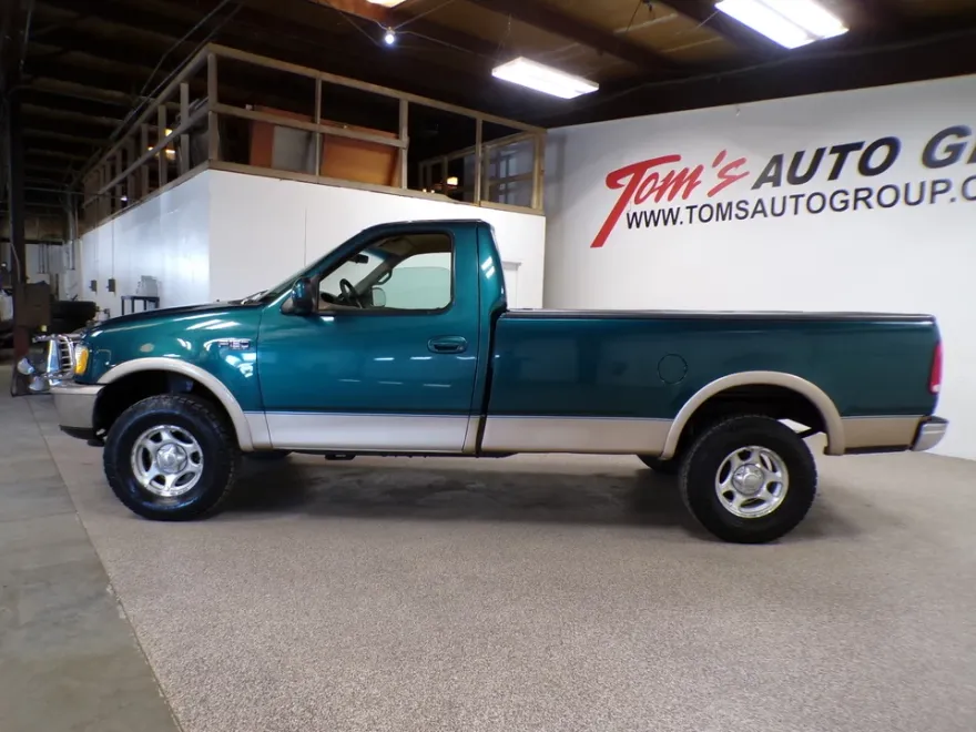 1997 Ford F-150 XLT photo 1
