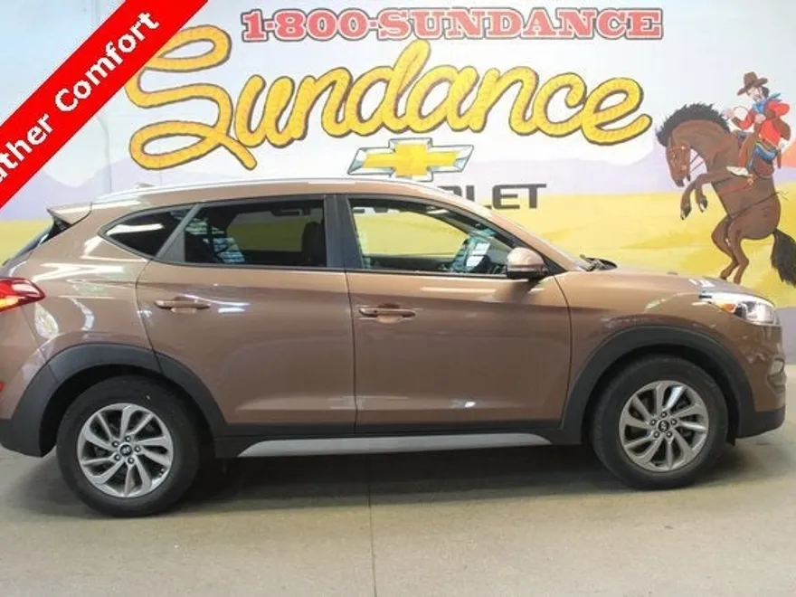 2017 Hyundai Tucson SE Plus photo 1