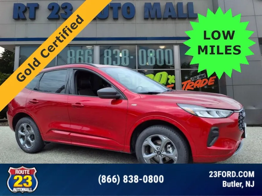 2024 Ford Escape ST-Line photo 1