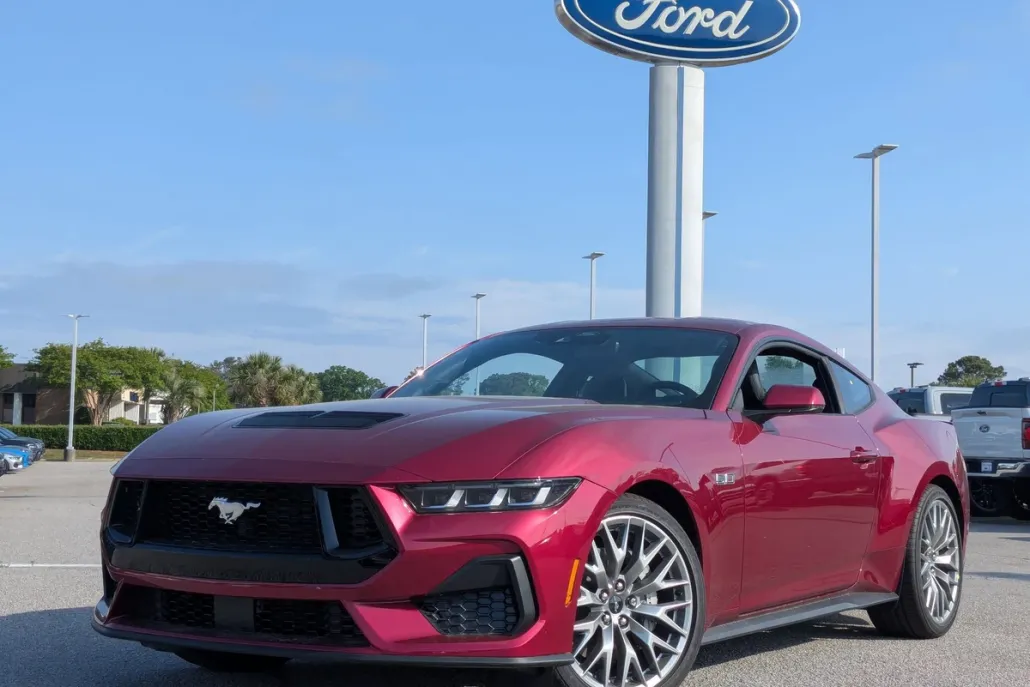 2025 Ford Mustang GT Premium photo 1