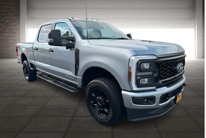 2024 Ford F-350 photo 1