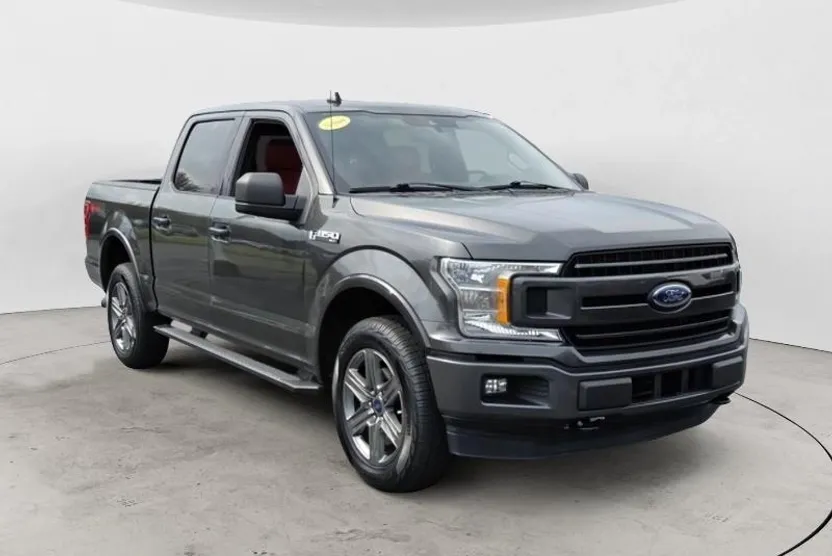 2020 Ford F-150 XLT photo 1
