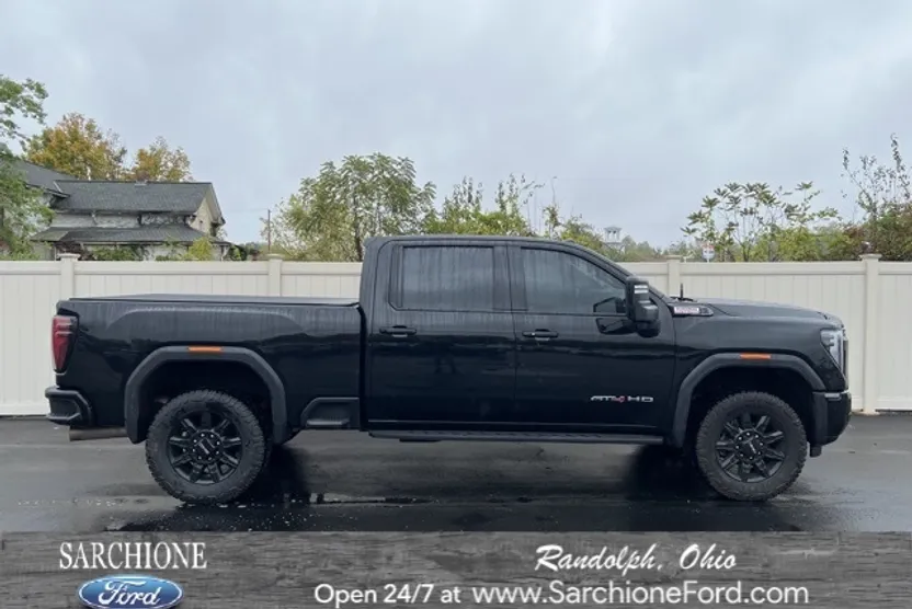 2025 Gmc Sierra HD AT4 photo 1