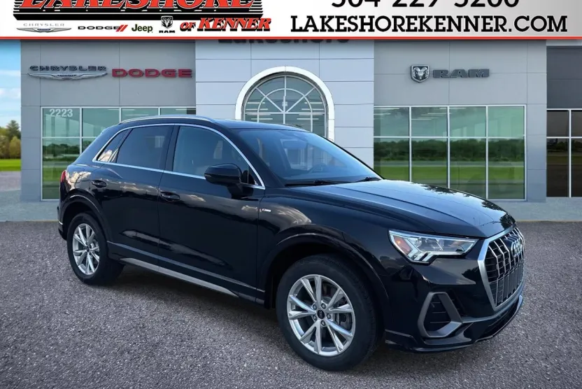 2024 Audi Q3 Premium 45 TFSI S line photo 1