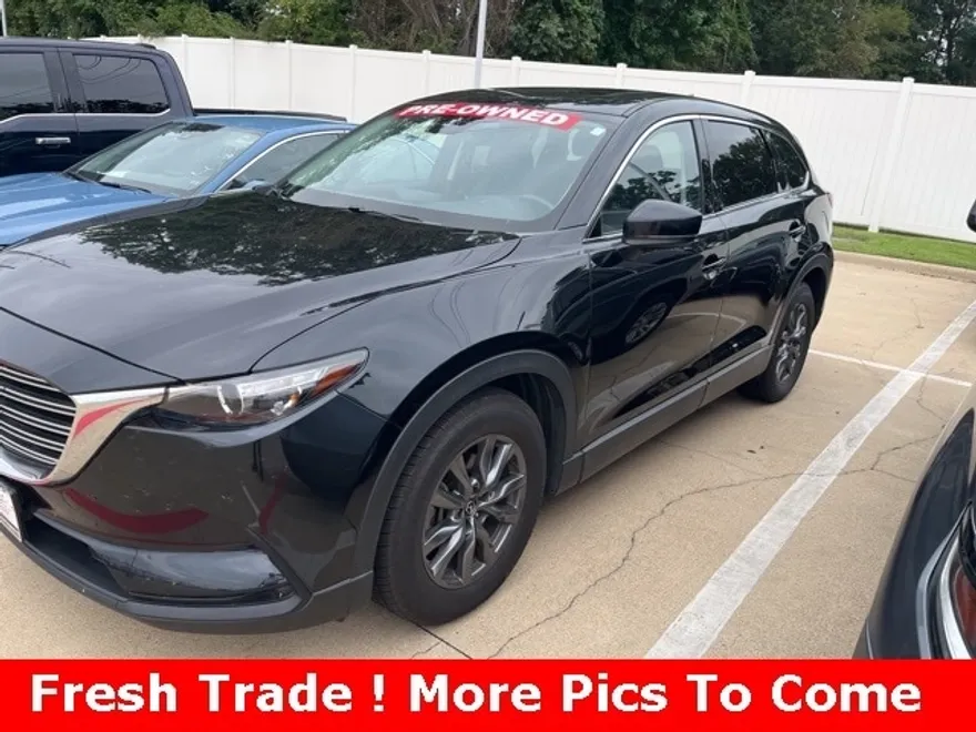 2023 Mazda CX-9 Touring photo 1
