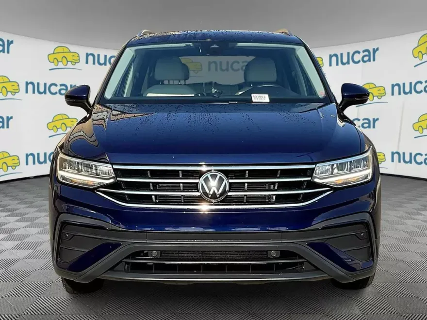 2022 Volkswagen Tiguan SE photo 1